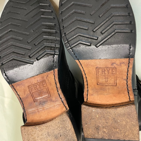 FRYE Veronica Black Leather mid-calf Pull On Engineers Boots - Picture 9 of 12